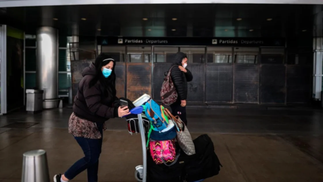 Europa sacó a Argentina de la lista de países desde los que se puede viajar sin restricciones Europa sacó a Argentina de la lista de países desde los que se puede viajar sin restricciones