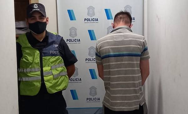 Detienen a un joven acusado de entrar por la fuerza en la casa de su ...