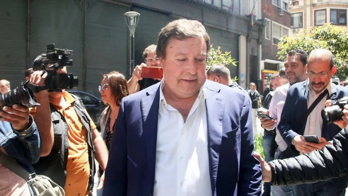 Internaron al gobernador de Río Negro y le colocaron un stent