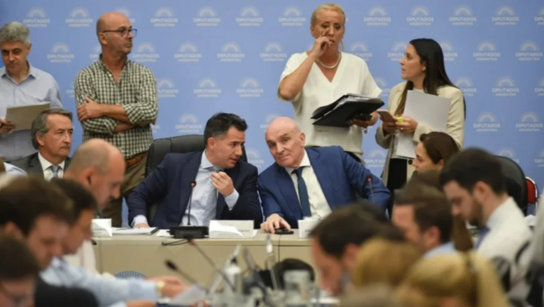 El oficialismo logró apoyo opositor y la ley ómnibus llegará al recinto El oficialismo logró apoyo opositor y la ley ómnibus llegará al recinto