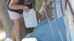 La falta de agua en Bahía y el malestar contra ABSA: "Es realmente una locura"