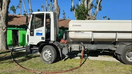 Con solo 12 camiones, ABSA intenta entregar agua a miles de vecinos de Bahía y Punta Alta