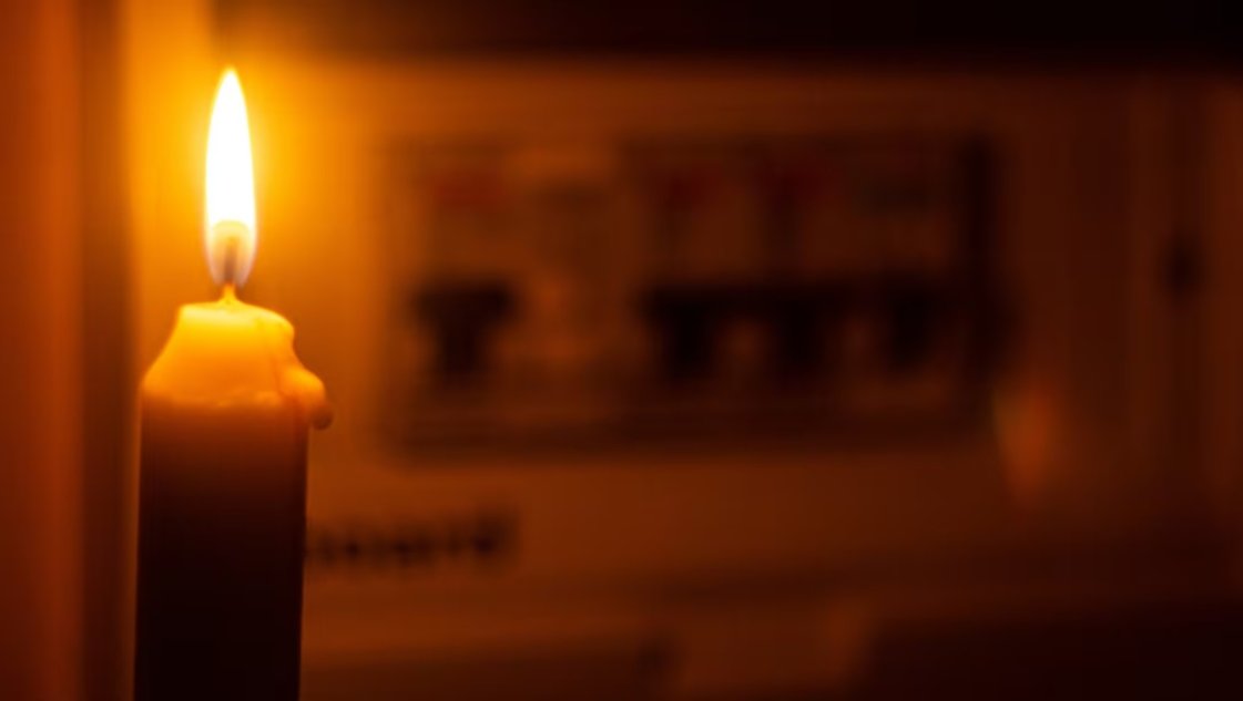 Por las fuertes tormentas hay más de 40 mil usuarios sin luz en el AMBA Por las fuertes tormentas hay más de 40 mil usuarios sin luz en el AMBA