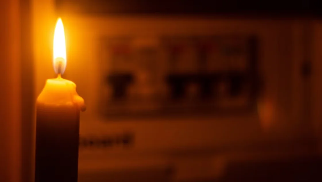Por las fuertes tormentas hay más de 40 mil usuarios sin luz en el AMBA