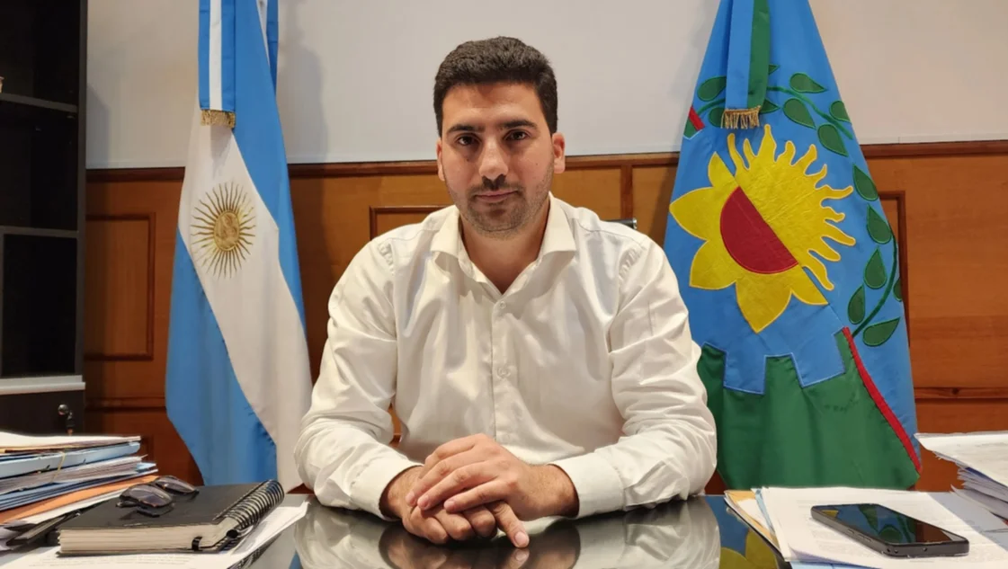 Tras el salto de Diego Valenzuela, otro intendente bonaerense se pasó a La Libertad Avanza