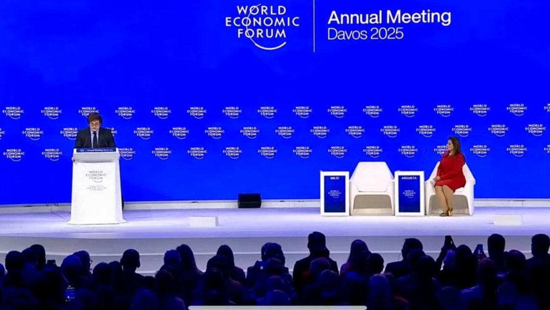"El mundo ha abrazado a la Argentina, que se convirtió en ejemplo mundial", dijo Milei en Davos
