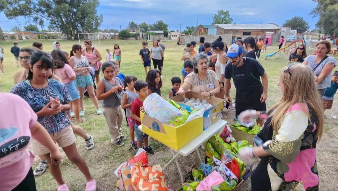 A un año del incendio, el merendero “Sapucay” resurge de sus cenizas A un año del incendio, el merendero “Sapucay” resurge de sus cenizas