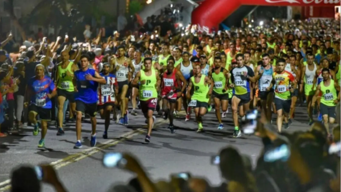 El Circuito de Reyes vuelve a copar esta noche las calles de Bahía