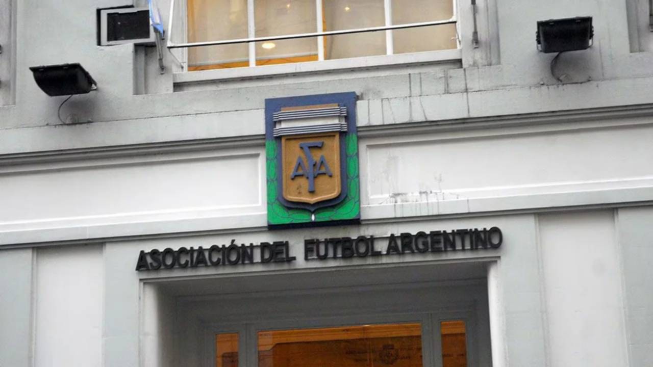 Presentaron una nueva denuncia contra las autoridades de la AFA y contra el empresario Faroni