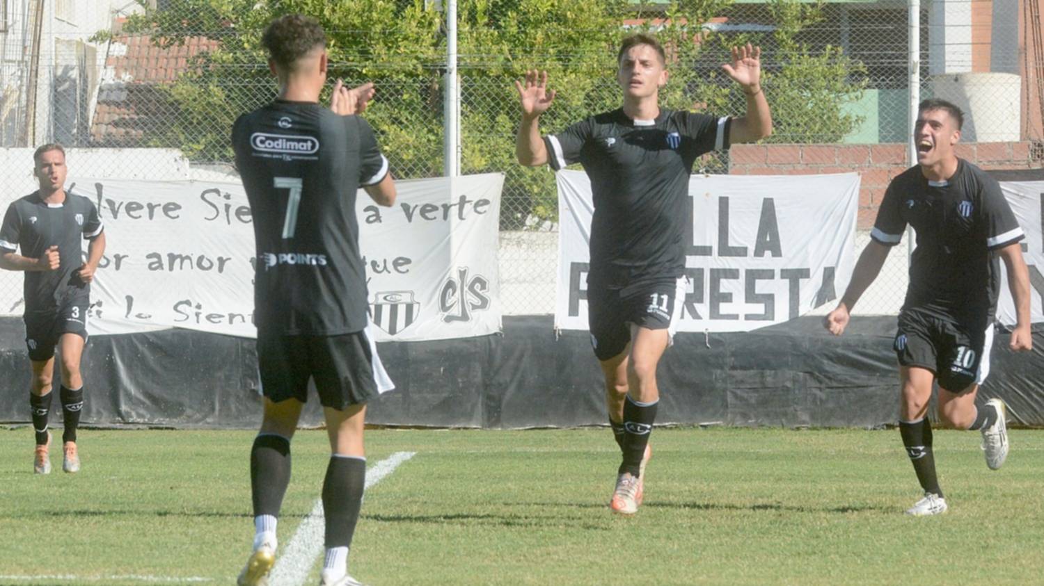 Massimo Monti: "Tenemos que hacernos fuertes como grupo"