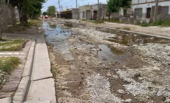 Por problemas con la napa, reprograman pavimentación de calle Salta