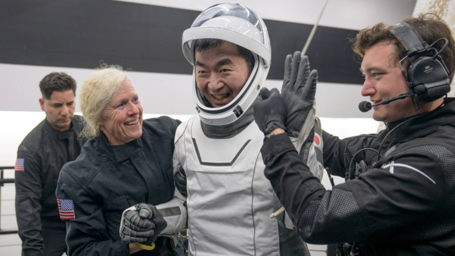 La NASA tuvo que traer a los astronautas de la Estación Espacial por enfermedad