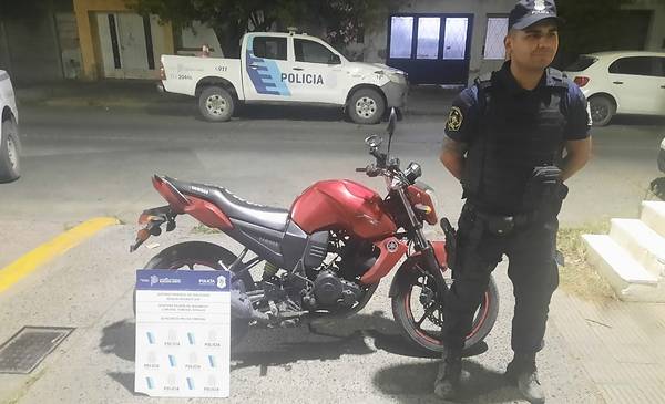 Atrapan a dos adolescentes acusados de robar una moto - La Nueva