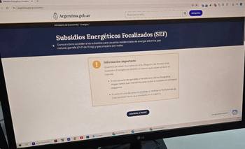 Paso a paso, cómo pedir el subsidio a la luz y al gas en la nueva página web del Gobierno