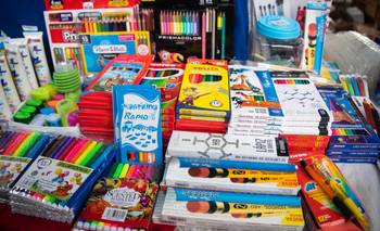 Incertidumbre en las góndolas: los útiles escolares pierden la carrera contra la inflación