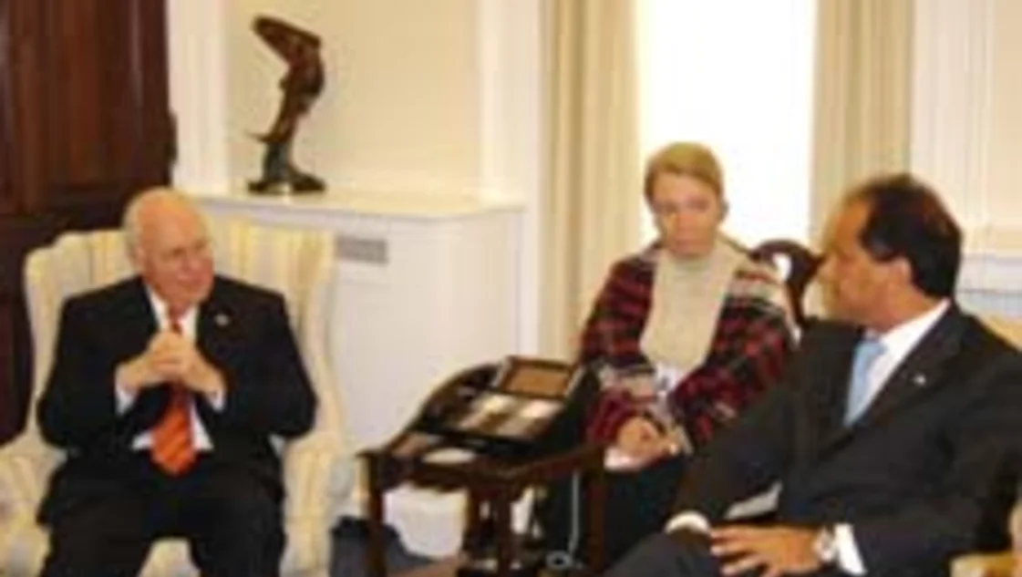 Scioli aseguró que los EE.UU. mantienen el respaldo al país Scioli aseguró que los EE.UU. mantienen el respaldo al país