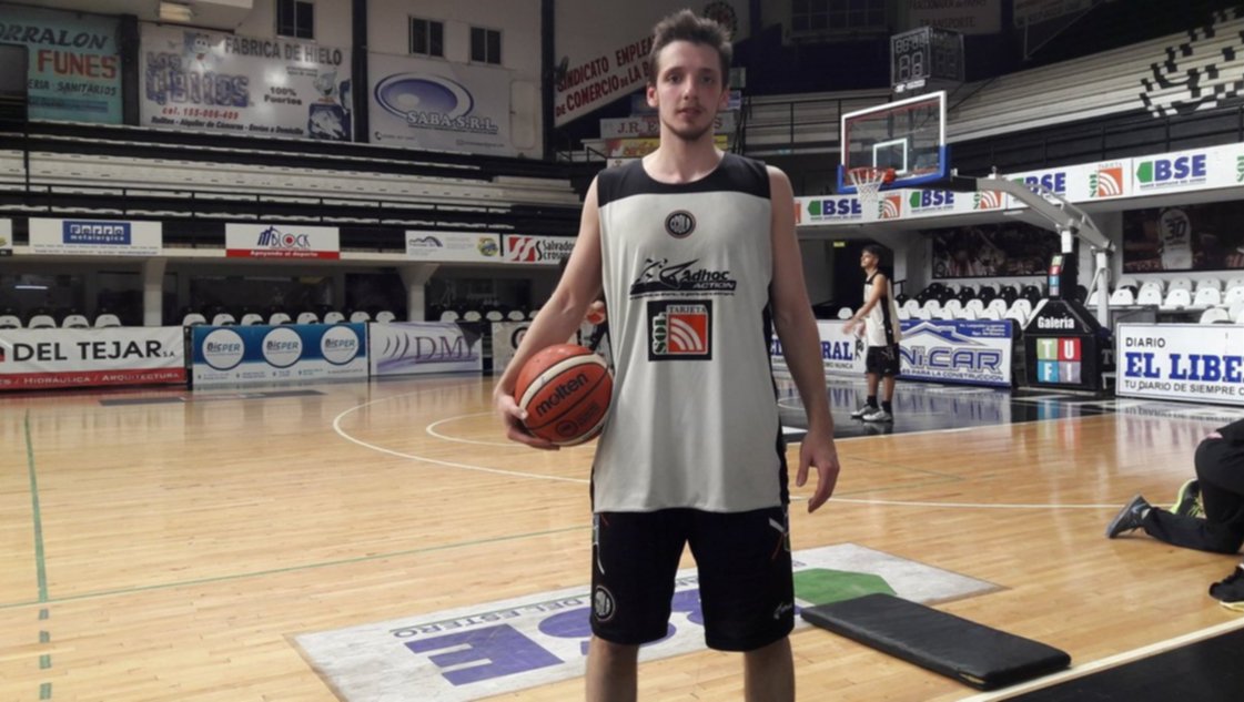 “Bahía es un equipo joven, que corre mucho”, dijo Emilio Giménez “Bahía es un equipo joven, que corre mucho”, dijo Emilio Giménez