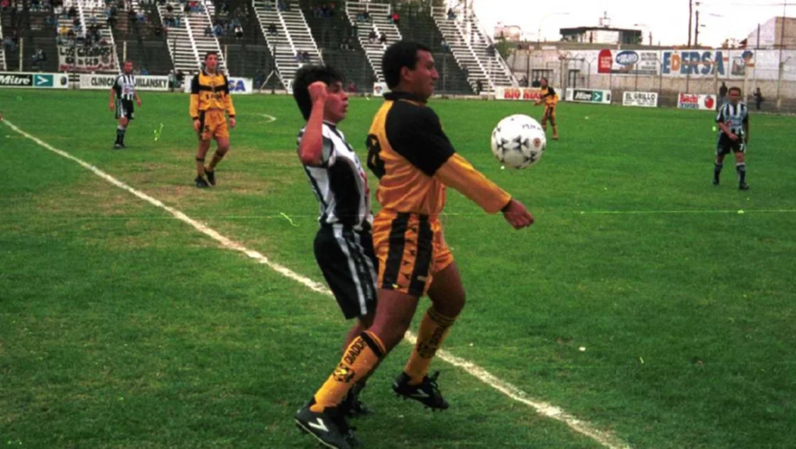 ¿Cuántos años hace que Olimpo no pisa "La Visera" rionegrina? ¿Cuántos años hace que Olimpo no pisa "La Visera" rionegrina?
