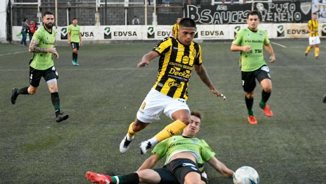 Olimpo goleó a Cipolletti por 5 a 0 y sumó su segunda victoria consecutiva Olimpo goleó a Cipolletti por 5 a 0 y sumó su segunda victoria consecutiva