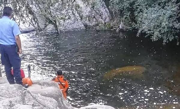 Tragedia en Córdoba: un hombre murió ahogado tras salvar a su pequeña ...