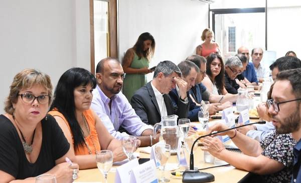 Los estatales bonaerenses aceptaron un aumento salarial del 40 % para ...