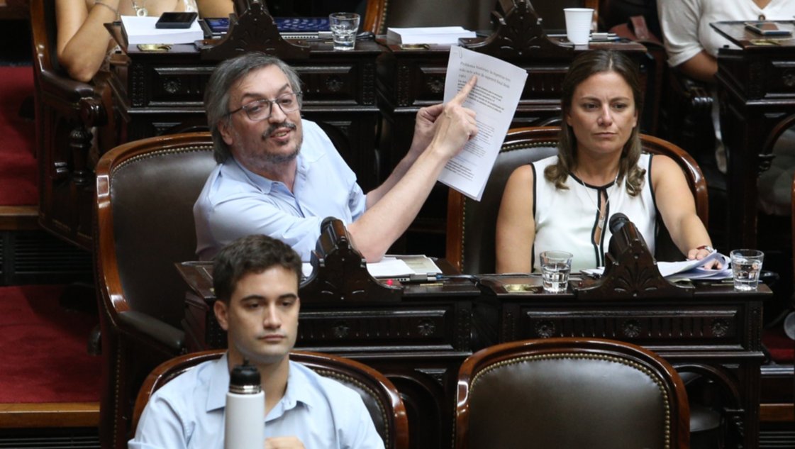 Máximo Kirchner en el debate por la Ley Ómnibus Máximo Kirchner en el debate por la Ley Ómnibus
