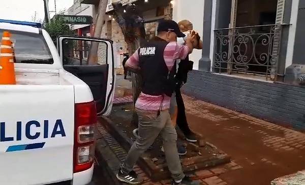 No declaró un hombre acusado de abusar de la hija de su pareja - La Nueva