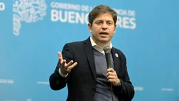 Kicillof pagó los sueldos docentes sin transferencias de Nación pero dijo que no puede hacerse cargo