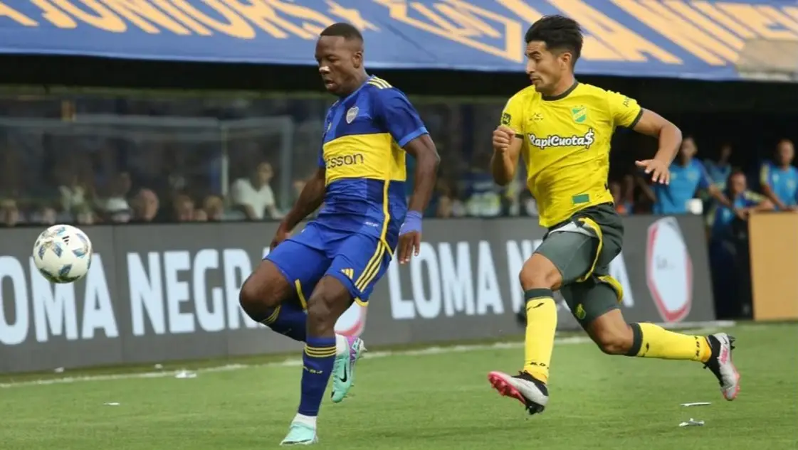 Boca rescató un punto ante Defensa en su vuelta a la Bombonera