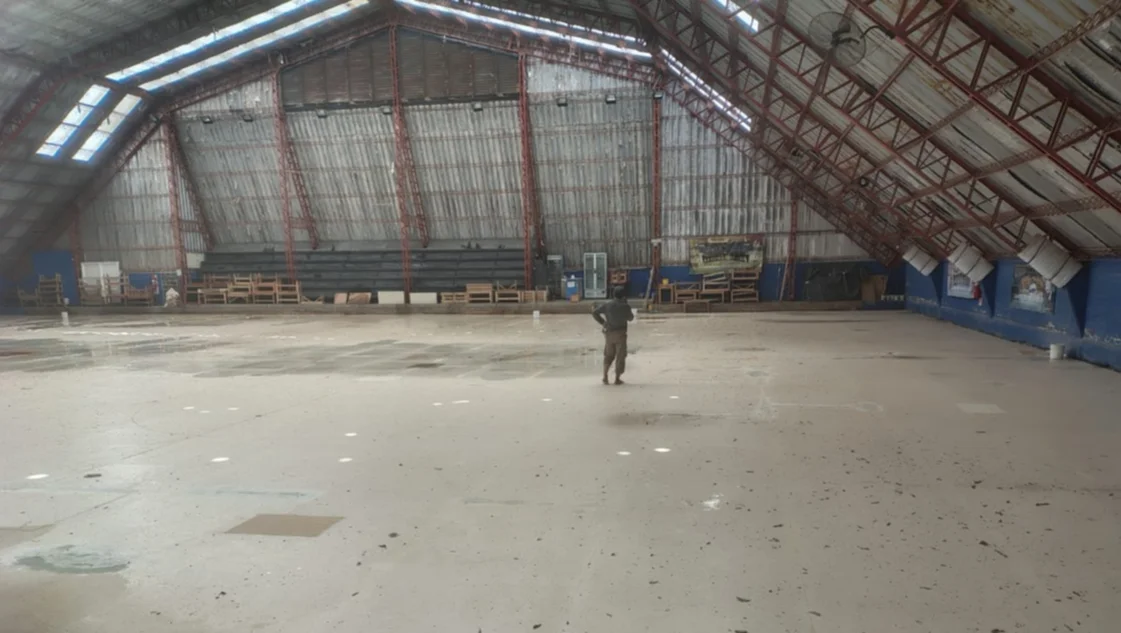 Más secuelas tras el furioso temporal: "Hoy iban a empezar a lijar y pintar", dijo Montecchiari Más secuelas tras el furioso temporal: "Hoy iban a empezar a lijar y pintar", dijo Montecchiari