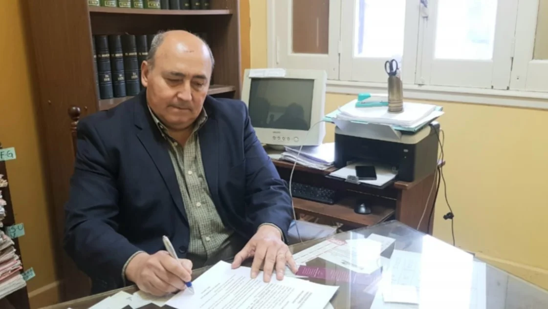 "Un camino de hambre hacia el autoritarismo"
