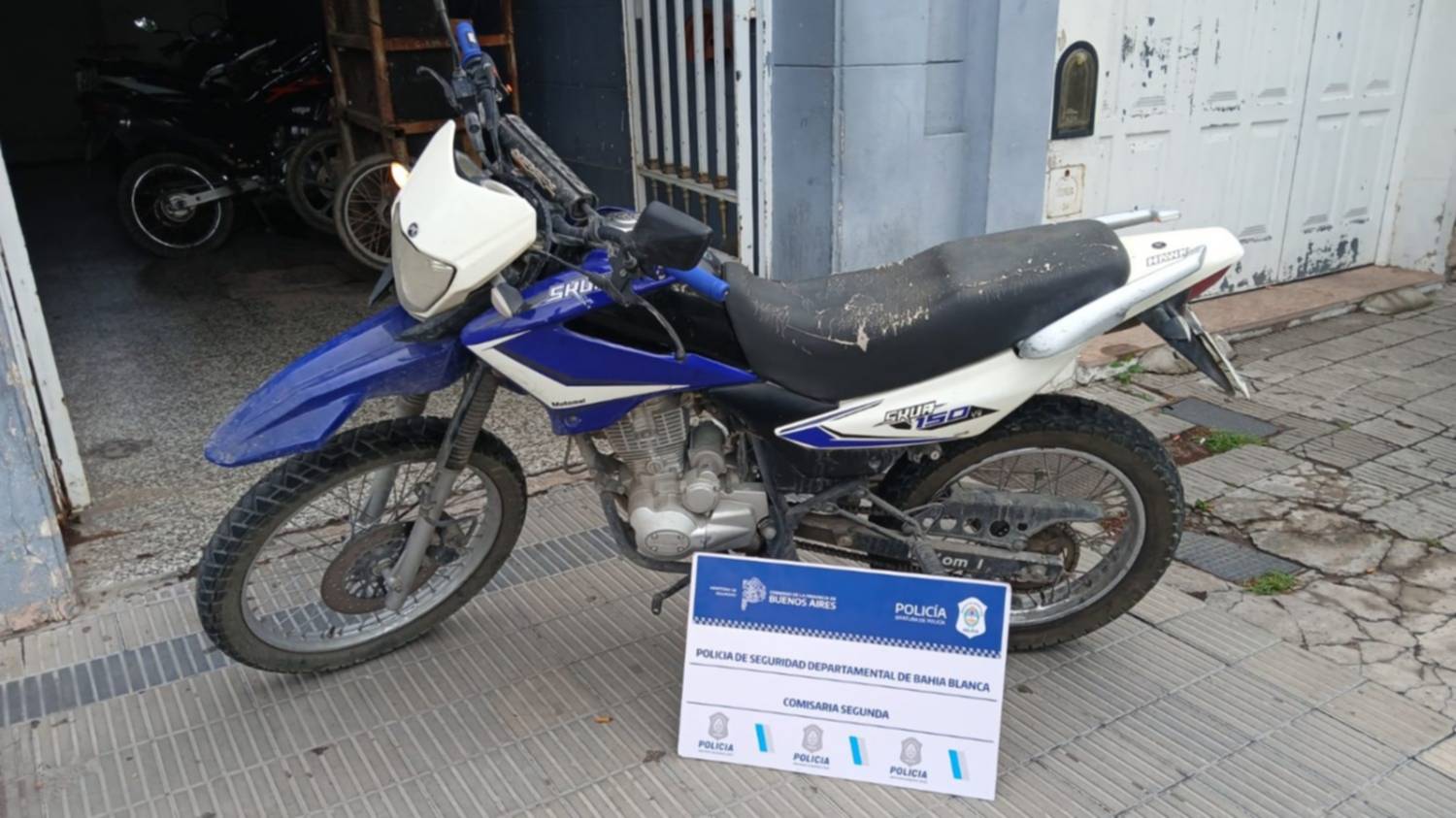 Capturan a una persona cuando trataba de robar una motocicleta en barrio Universitario