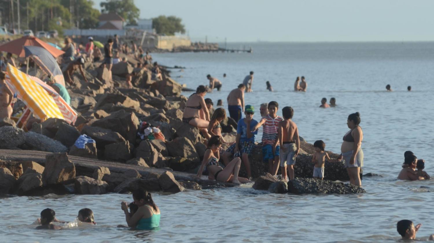 Explicaciones sobre la contaminación en la red pluvial y la zona costera