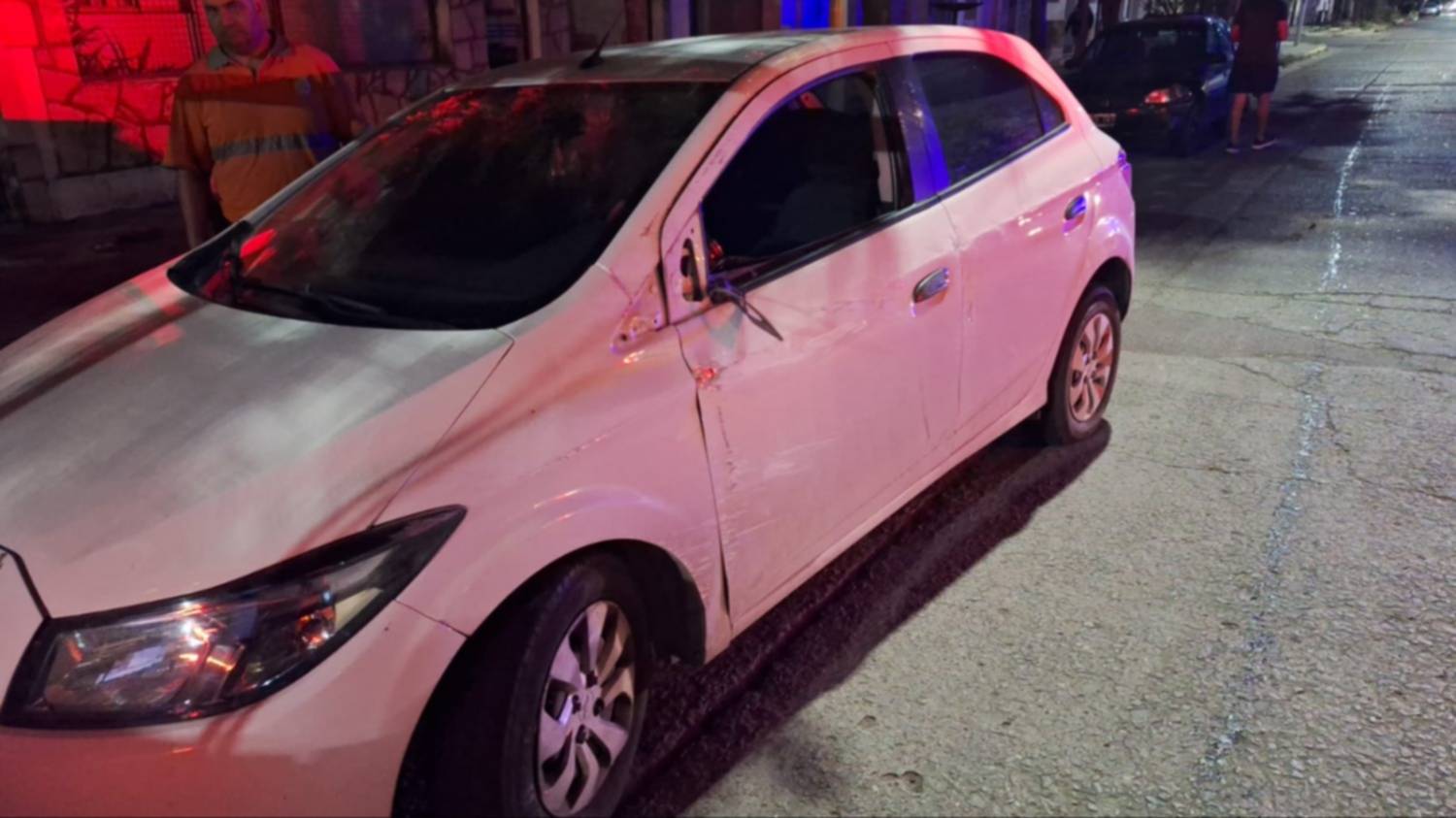 Un chofer de Uber chocó, volcó y dio positivo en un control de drogas