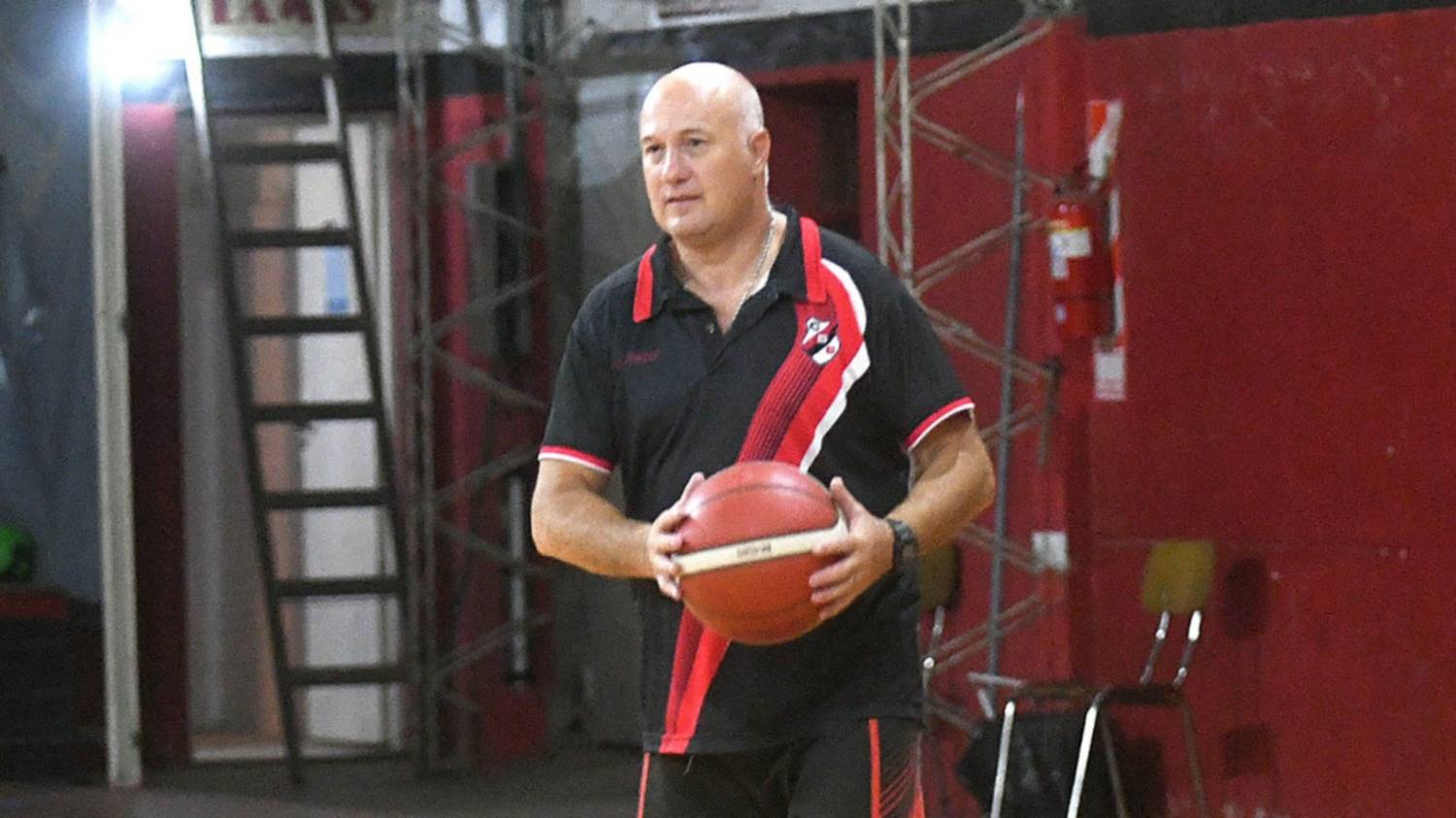 Miguel Loffredo, sin vueltas: “Hoy hay mucha mentira en el básquet bahiense”