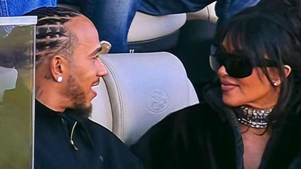 Kim Kardashian y Lewis Hamilton: la pareja sorpresa del Super Bowl 2026