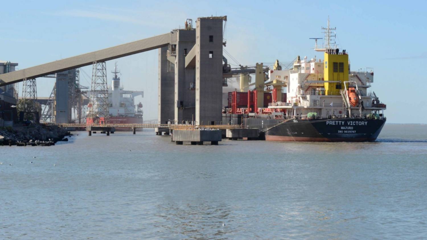 El puerto de Bahía Blanca inició 2026 con un fuerte crecimiento en los embarques de cereal 