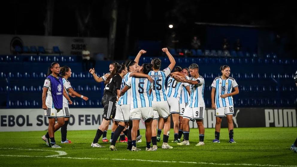 El Sub 20 de Argentina, con Delfina Lombardi, inicia su camino en el hexagonal final