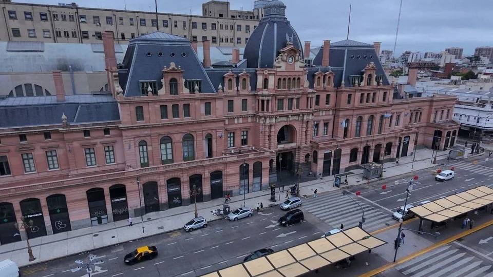 La CGT concretó el cuarto paro en la gestión Milei y destacó un "importantísimo acatamiento"