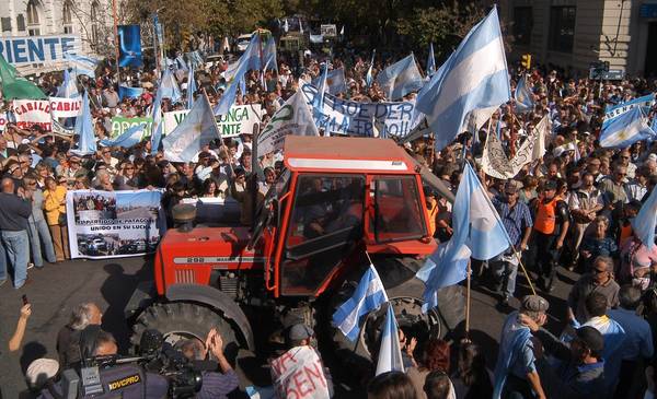El conflicto por la 125, cuando el sector rural copó las rutas del país ...