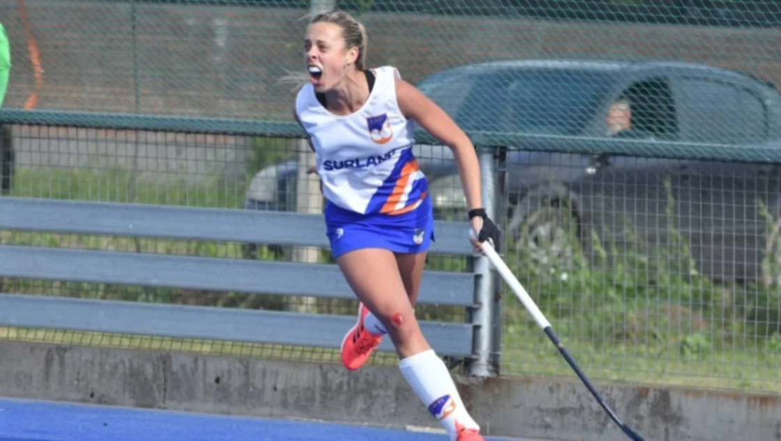 Hockey: la montehermoseña Larsen, convocada al Mundial Juvenil con Las Leoncitas Hockey: la montehermoseña Larsen, convocada al Mundial Juvenil con Las Leoncitas