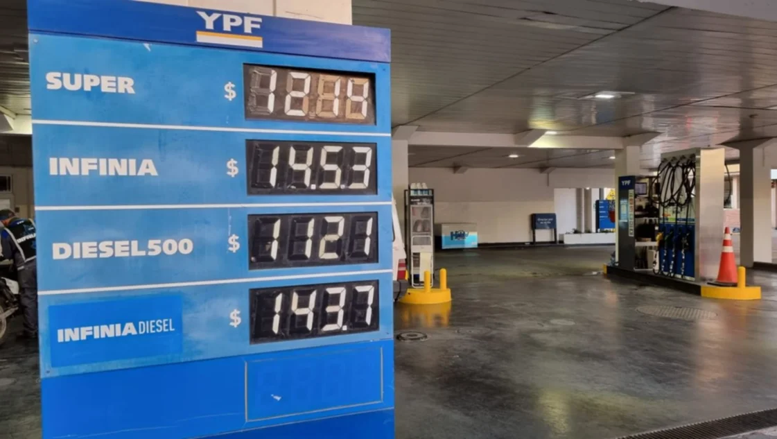 Así quedaron los precios de los combustibles en Bahía tras el último aumento de YPF Así quedaron los precios de los combustibles en Bahía tras el último aumento de YPF