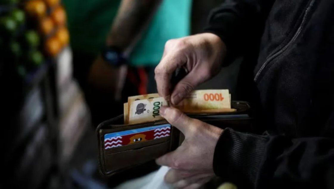 Recesión: advierten que el consumo masivo cayó un 13,4% interanual en febrero Recesión: advierten que el consumo masivo cayó un 13,4% interanual en febrero
