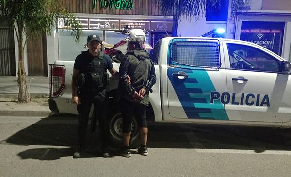 Detienen a un hombre por entrar a la casa de su expareja - La Nueva