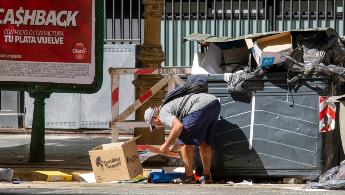 Cierra un trimestre para el olvido: recesión, inflación, pérdida de empleos y caída del consumo Cierra un trimestre para el olvido: recesión, inflación, pérdida de empleos y caída del consumo