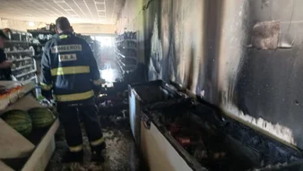 Un desperfecto eléctrico provocó un incendio en un supermercado