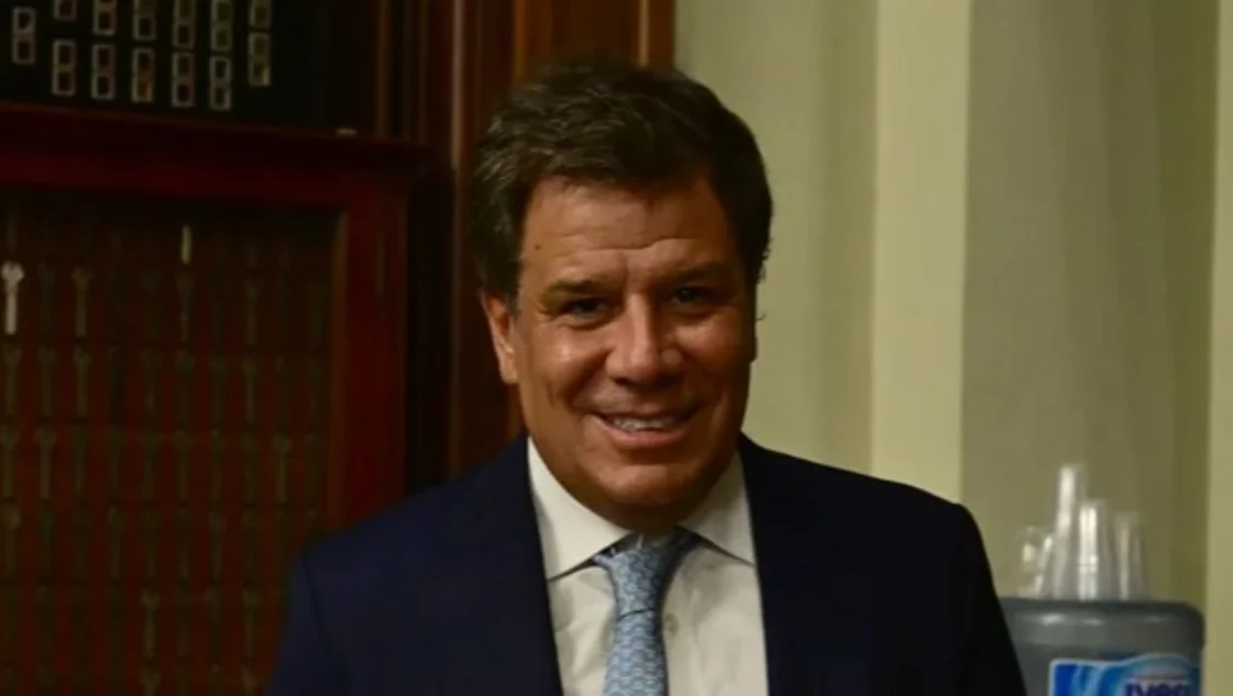 Facundo Manes: "Que toda esta ridiculez de Milei emperador quede para los memes"