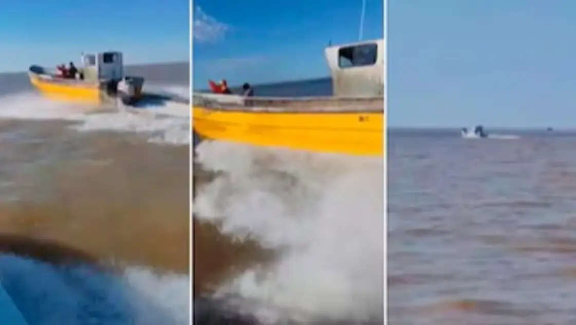 Armada uruguaya persiguió a 14 embarcaciones que arrojaban bultos al agua: huyeron hacia Argentina Armada uruguaya persiguió a 14 embarcaciones que arrojaban bultos al agua: huyeron hacia Argentina