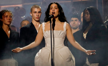 Histórico: Rosalía conquista los Brit Awards y comparte escenario con Björk