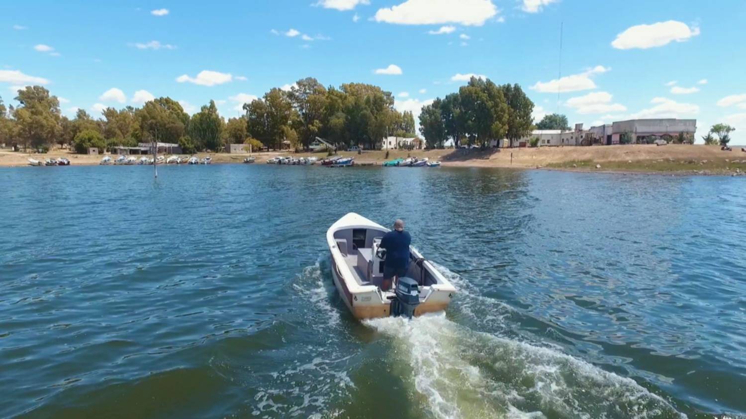 El drama de laguna Chasicó: no se podrá volver a pescar hasta mediados de 2027